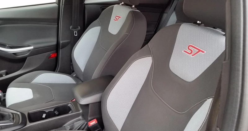 Ford Focus cena 65900 przebieg: 71100, rok produkcji 2018 z Rzeszów małe 742